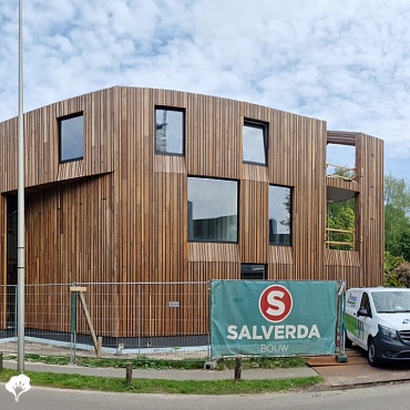 Maison Ronald Mc Donald - Amsterdam (NL) Revêtement de mur en bois Afrormosia 6
