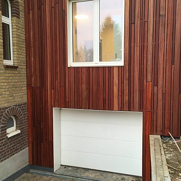 Ouvert variable Sint-Truiden (BE) Revêtement de mur en bois Padoek 8